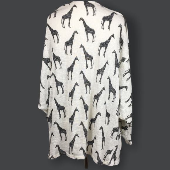 Open cardigan Lightweight Sweater W Giraffes. Sm - Picture 2 of 7